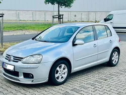 Silber Gebraucht 2007 VW Golf V Trendline Kleinwagen | 3.000 € (Fairer Preis)