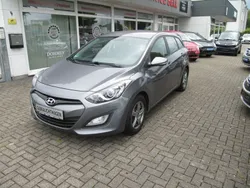 Grau Gebraucht 2013 Hyundai i30 Kombi | 7.999 € (Guter Preis)