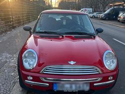Rot Gebraucht 2003 Mini ONE Kleinwagen | 2.500 €