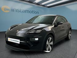 Schwarz Gebraucht 2024 Porsche Macan 4 Electric SUV | 77.749 € (Fairer Preis)
