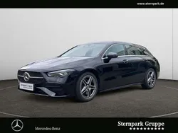 Lack kosmosschwarz Gebraucht 2024 Mercedes CLA200 Shooting Brake Premium Kombi | 35.880 € (Etwas zu teuer)
