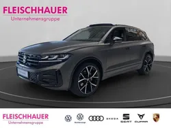 Grau Neu 2025 VW Touareg R-line SUV | 95.997 € (Teuer)