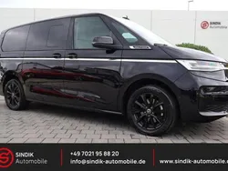 Deep black perleffekt Gebraucht 2023 VW T7 Edition Van | 53.980 € (Fairer Preis)