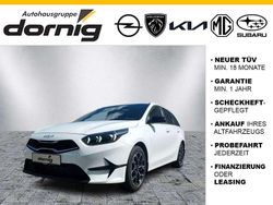 Weiß Gebraucht 2024 Kia Ceed Sportswagon Kombi | 25.970 € (Fairer Preis)