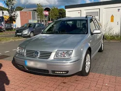 Silber Gebraucht 2002 VW Bora Limousine | 1.850 € (Fairer Preis)