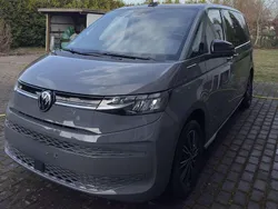 Grau Gebraucht 2022 VW T7 Life Van | 43.900 € (Fairer Preis)