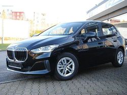 Schwarz Gebraucht 2023 BMW 218 Active Tourer Sport Line Van / Kleinbus | 21.990 € (Superpreis)