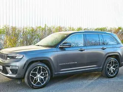 Grau Gebraucht 2023 Jeep Grand Cherokee Summit SUV | 64.900 € (Fairer Preis)