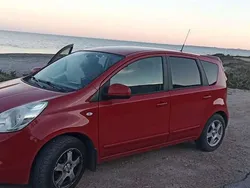 Rot Gebraucht 2010 Nissan Note Acenta Van / Kleinbus | 2.970 € (Fairer Preis)