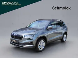 Graphitegrau Gebraucht 2024 Skoda Karoq Selection SUV | 29.890 € (Guter Preis)