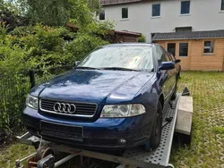 Blau Gebraucht 1999 Audi A4 Limousine | 900 € (Superpreis)
