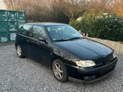 Schwarz Gebraucht 2001 Seat Ibiza Kleinwagen | 450 € (Guter Preis)