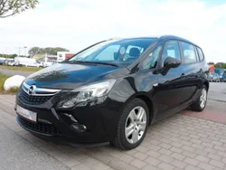 Schwarz Gebraucht 2012 Opel Zafira Tourer Edition Van / Kleinbus | 9.990 € (Etwas zu teuer)