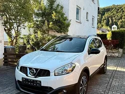 Weiß Gebraucht 2013 Nissan Qashqai +2 SUV | 7.690 € (Fairer Preis)