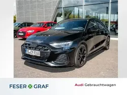 Mythosschwarz metallic Gebraucht 2024 Audi A3 Sportback Ambiente Limousine | 38.990 € (Teuer)