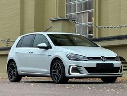 Weiß Gebraucht 2019 VW Golf VII GTE Limousine | 18.550 € (Fairer Preis)