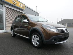 Braun Gebraucht 2012 Dacia Sandero Stepway Limousine | 6.899 € (Etwas zu teuer)