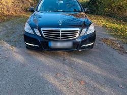 Blau Gebraucht 2012 Mercedes E250 Kombi | 9.900 € (Guter Preis)