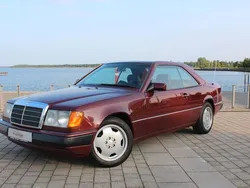 Rot Gebraucht 1991 Mercedes E300 Coupé | 16.950 €