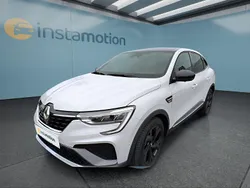 Weiß Gebraucht 2022 Renault Arkana SUV | 27.649 € (Teuer)