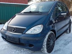 Blau Gebraucht 2003 Mercedes A160 Kleinwagen | 2.999 € (Etwas zu teuer)
