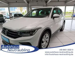 (weiß) pure white Gebraucht 2023 VW Tiguan Move SUV | 27.980 € (Guter Preis)