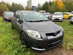 Grau Gebraucht 2009 Toyota Auris Sol Limousine | 2.390 € (Fairer Preis)