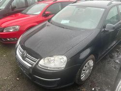 Schwarz Gebraucht 2008 VW Golf V Trendline Kombi | 1.480 € (Fairer Preis)