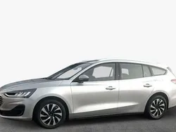 Moondust silber metallic Gebraucht 2023 Ford Focus Titanium Kombi | 19.500 € (Guter Preis)