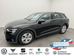 Brillantschwarz Gebraucht 2021 Audi e-tron SUV | 25.900 € (Guter Preis)
