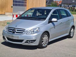 Silber Gebraucht 2010 Mercedes B200 Van / Kleinbus | 2.800 € (Superpreis)