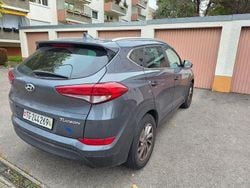 Grau Gebraucht 2016 Hyundai Tucson Style SUV | 13.500 € (Fairer Preis)
