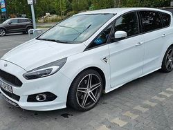 Weiß Gebraucht 2019 Ford S-MAX ST-Line Van / Kleinbus | 22.999 € (Fairer Preis)