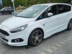 Weiß Gebraucht 2019 Ford S-MAX ST-Line Van / Kleinbus | 22.999 € (Fairer Preis)