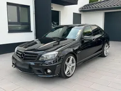 Schwarz Gebraucht 2011 Mercedes C63 AMG AMG Limousine | 29.000 €