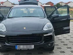 Schwarz Gebraucht 2016 Porsche Cayenne SUV | 26.000 € (Etwas zu teuer)