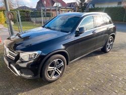 Schwarz Gebraucht 2016 Mercedes GLC250 SUV | 21.950 € (Fairer Preis)
