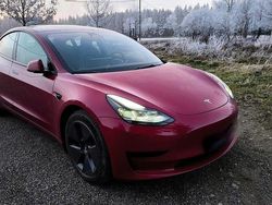 Rot Gebraucht 2023 Tesla Model 3 RWD Limousine | 29.800 € (Guter Preis)