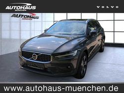 Gebraucht 2023 Volvo V60 CC Kombi | 44.990 €