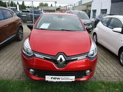 Dezirrot Gebraucht 2016 Renault Clio IV LIMITED Kleinwagen | 9.850 € (Etwas zu teuer)
