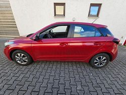 Rot Gebraucht 2019 Hyundai i20 Trend Kleinwagen | 13.998 € (Fairer Preis)
