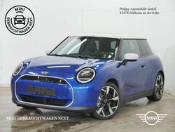 Blazing blue Gebraucht 2024 Mini Cooper SE Kleinwagen | 33.680 € (Etwas zu teuer)