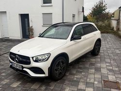 Weiß Gebraucht 2019 Mercedes GLC300 AMG line SUV | 32.900 € (Guter Preis)