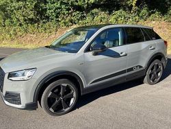 Grau Gebraucht 2017 Audi Q2 Edition .1 SUV | 23.800 € (Etwas zu teuer)