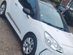 Weiß Gebraucht 2013 Citroën DS3 Chic Kleinwagen | 4.500 € (Fairer Preis)