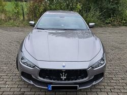 Grau Gebraucht 2016 Maserati Ghibli Coupé | 34.900 € (Teuer)