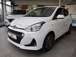 Polar white / sol Gebraucht 2017 Hyundai i10 Trend Kleinwagen | 7.299 € (Fairer Preis)