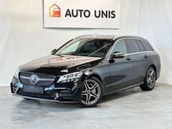 Schwarz (obsidianschwarz) Gebraucht 2019 Mercedes C200 AMG Kombi | 17.900 € (Fairer Preis)