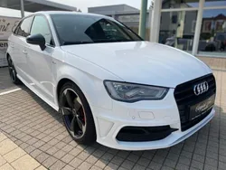 Weiß Gebraucht 2016 Audi A3 Sportback S-Line Limousine | 15.890 € (Teuer)