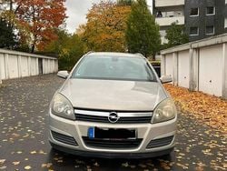 Grau Gebraucht 2005 Opel Astra Kombi | 1.300 € (Guter Preis)